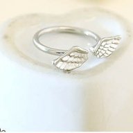 Малко пръстенче "Ангелски криле"/А-42/ В наличност два цвята, снимка 3 - Пръстени - 11298219