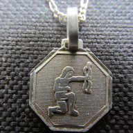 Сребърен медальон - Зодия Стрелец, снимка 4 - Колиета, медальони, синджири - 17103260