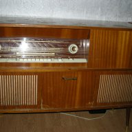 Радио-грамофон шкаф Хармония 103, снимка 1 - Антикварни и старинни предмети - 13514359