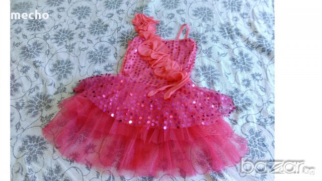 Нов наличен костюм за танци, балет или просто за повод, с паети и тюл в бомбонено розово , снимка 3 - Детски комплекти - 15062193
