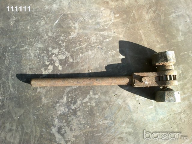 Тресчотка , квадрата 2см. много здрава, снимка 4 - Индустриална техника - 18208135