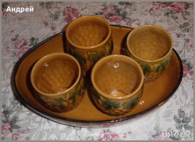Комплект  керамична  тава(поднос)+красиви керамични чаши за вино, снимка 1 - Съдове за готвене - 23206498