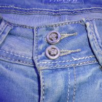 29 размер Къси дънкови панталонки Vivian, сини – 29 размер, снимка 3 - Къси панталони и бермуди - 25032761