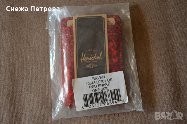 Herschel Raven Red Snake картодържател, снимка 4 - Портфейли, портмонета - 24448028