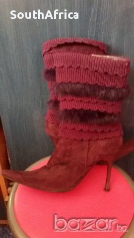 Лилави боти с пухчета