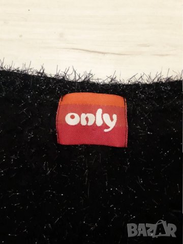 Оригинална черна жилетка с ламе марка ONLY , снимка 3 - Жилетки - 23428801