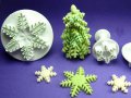 3 бр тънки снежинки снежинка пластмасови форми резци с бутало за фондан сладки украса тесто  , снимка 1 - Форми - 8698218