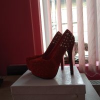 Елегантни дамски обувки, снимка 4 - Дамски обувки на ток - 21339784