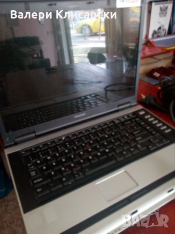 Лаптоп ТОSHIBA SATELLITE PRO M70 за части