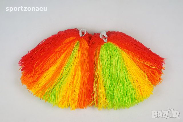 Мажоретни Помпони