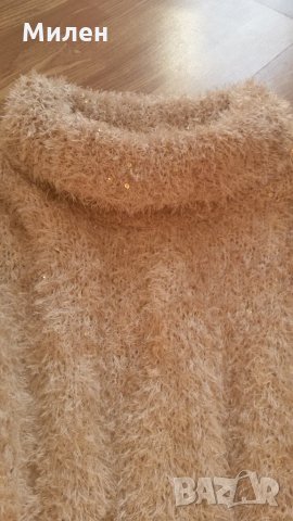 Дамски бежов пуловер с пайети, ръчно изплетен, снимка 5 - Блузи с дълъг ръкав и пуловери - 22820320