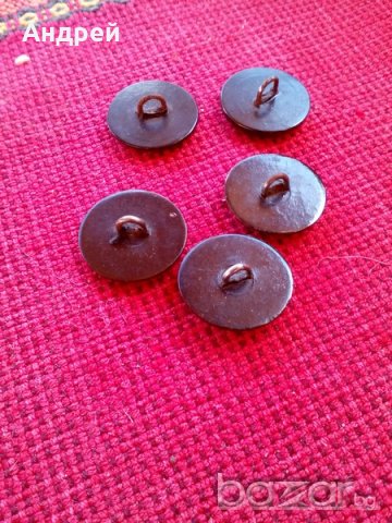Военни копчета, снимка 2 - Антикварни и старинни предмети - 18922721