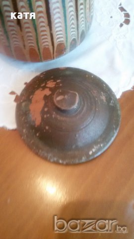 писана глинена делва с капак, снимка 4 - Антикварни и старинни предмети - 18169373