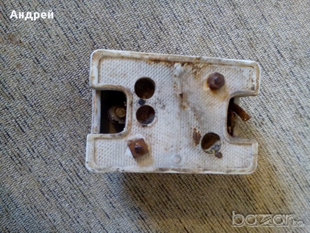 Старинно порцеланово гнездо за предпазител, снимка 2 - Антикварни и старинни предмети - 17989368