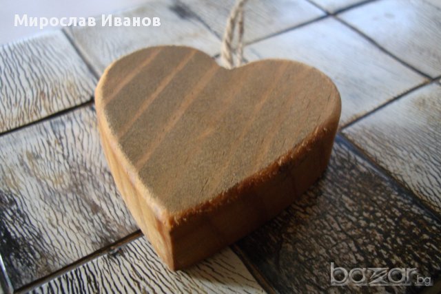 дървено сърце от Швеция, снимка 1 - Романтични подаръци - 17776814