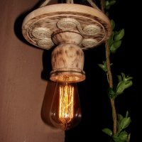 Уникална, ръчно изработена дървена битова лампа Гайтан за механа в битов/винтидж стил, снимка 3 - Лампи за таван - 19265031