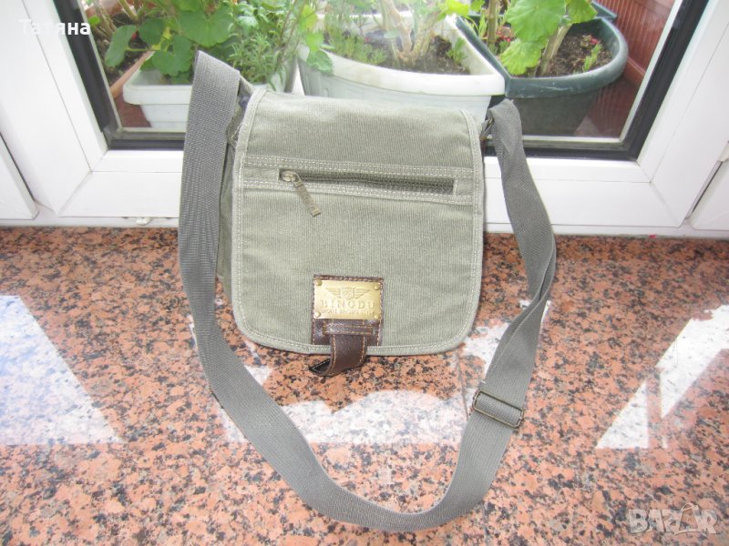 ЧАНТА-БРЕЗЕНТ;УНИСЕКС; EXPLORER; КОЖА- Индия;БАНАНКА, снимка 1