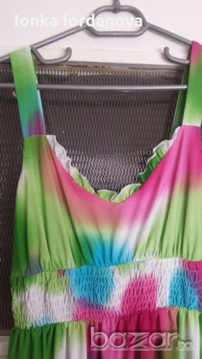 Ефирна цветна рокля, размер М, снимка 1