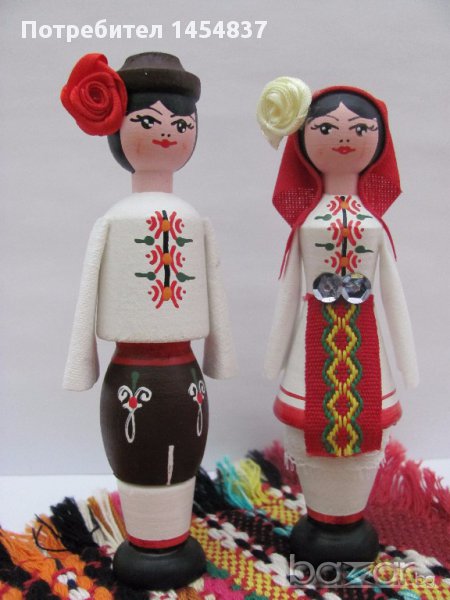 Традиционни сувенири от дърво ,,Кукла-мускал" с розова есенция, снимка 1