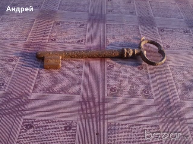 Старинен ключ, снимка 5 - Антикварни и старинни предмети - 19495696