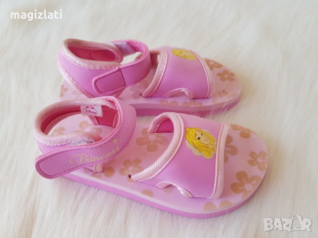 Нови сандали Disney №25, снимка 3 - Детски сандали и чехли - 26119042