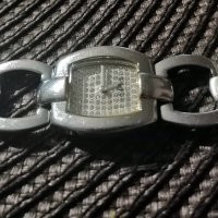Esprit - Ефектен часовник с камъни сваровски, стомана, снимка 5 - Дамски - 25548378