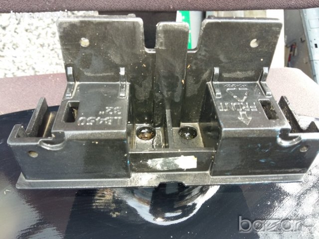 TV стойка  SAMSUNG LE32B450, снимка 3 - Стойки, 3D очила, аксесоари - 21029871