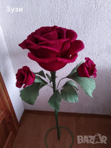 Гигантски рози от хартия, снимка 1 - Изкуствени цветя - 25247297