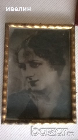 Стара снимка на немската кинозвезда Евелина Холт