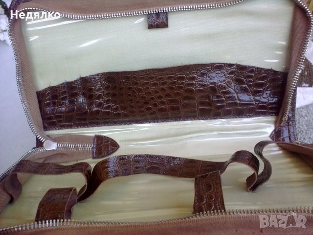 Дамска чанта крокодилска кожа, снимка 8 - Чанти - 23224072