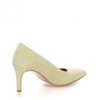 Велурени обувки в цвят шамфъстък, снимка 5 - Дамски обувки на ток - 24083957