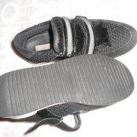 Черни спотни обувки Dolce Gabbana 100 % кожа, снимка 13 - Детски маратонки - 24338765