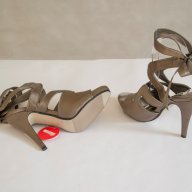 Елегантни кафяви високи сандали на ток марка Furiezza - 39, снимка 2 - Сандали - 14571330