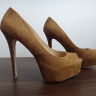 Нови бежови обувки на висок ток и платформа, снимка 4 - Дамски обувки на ток - 11047234