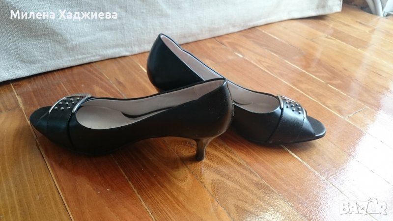 Черни обувки с катарама, снимка 1