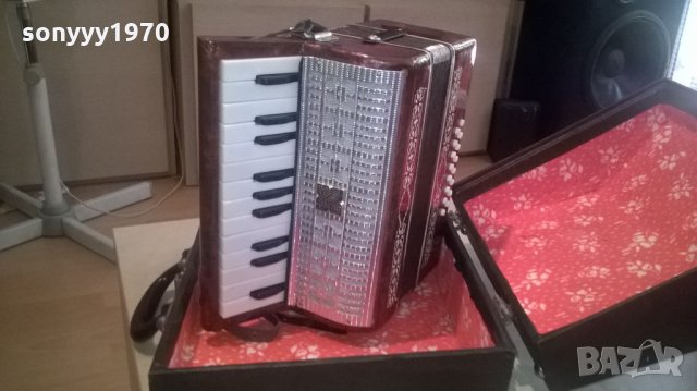 руски акордеон с куфар, снимка 5 - Акордеони - 26182020