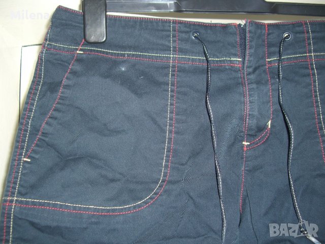 Дамски къси гащи Nike размер М, снимка 2 - Къси панталони и бермуди - 22213410