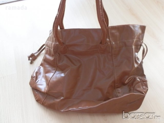нова светло кафява чанта, снимка 3 - Чанти - 11494541