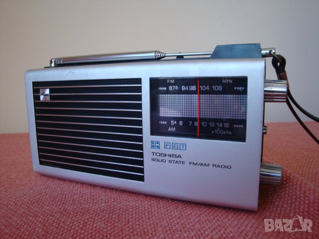 Vintage Toshiba transistor Radio, Made in Japan, снимка 1 - Радиокасетофони, транзистори - 22816889