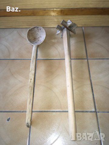 Автентичен комплект , дървена лъжица и джуруляк, снимка 2 - Антикварни и старинни предмети - 24253711