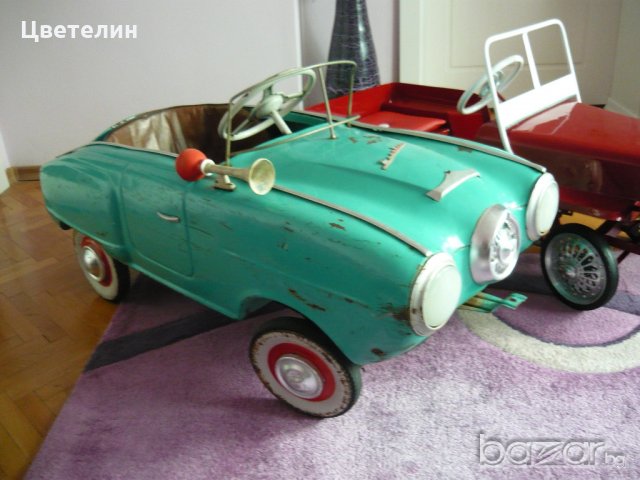 Търся/Купувам стари детски метлни коли с педали, снимка 3 - Колекции - 13708869