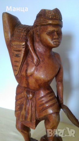 Дървена фигура на Африкански ловец 