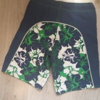 Плажни шорти от H&M за 9-10 год, снимка 2 - Детски къси панталони - 22054453