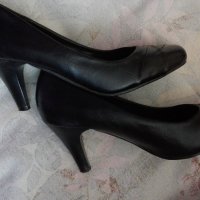 черни обувки, снимка 3 - Дамски обувки на ток - 21312474