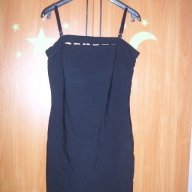 Елегантна черна къса еластична рокля-м-л размер, снимка 3 - Рокли - 9170978