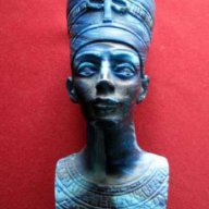 Статуетки от Египет: свещник костенурка, принцеса, свещен бик, Нефертити, снимка 7 - Антикварни и старинни предмети - 15254649
