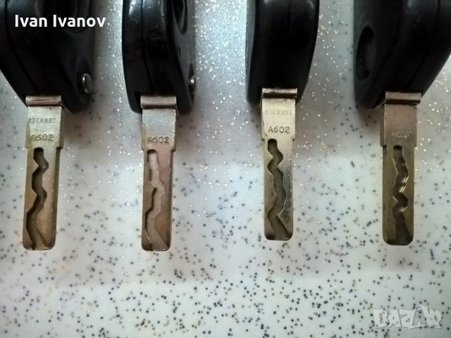 Ключове за Алфа Ромео 156 с 2 бутона - стари, снимка 5 - Части - 25115144