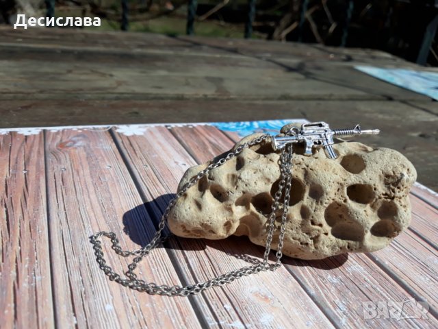 Медальон за мъже със синджир, снимка 5 - Колиета, медальони, синджири - 24712960