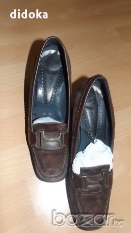 Обувки на ток от велур:), снимка 3 - Дамски ежедневни обувки - 11517594