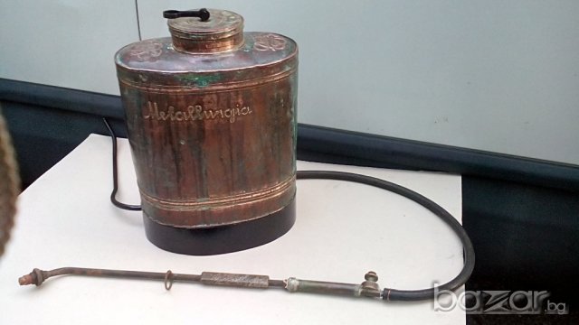   Много стара  медна или месингова лозарска пръскачка , снимка 2 - Антикварни и старинни предмети - 18823803